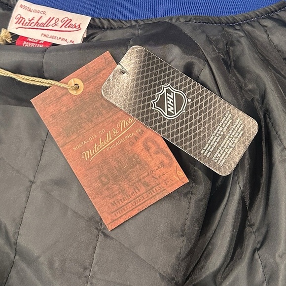 Mitchell & Ness Toronto maple leafs nhl hockey Canada satin jacket sz large tall - Picture 6 of 12